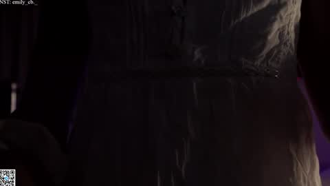 Snapshot of emilybatee chatting on December 1, 6:30 pm emilybatee online show from December 1, 6:30 pm