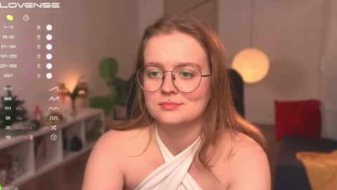 Snapshot of emilyforelsket chatting on January 5, 6:24 pm Emily online show from January 5, 6:24 pm