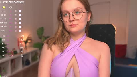 Snapshot of emilyforelsket chatting on January 18, 2:55 pm Emily online show from January 18, 2:55 pm