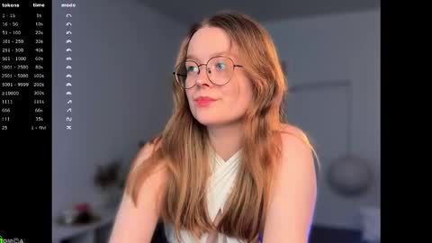 Emily  online show from March 9, 11:58 am