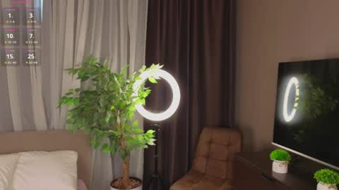 Emi online show from March 30, 3:18 am