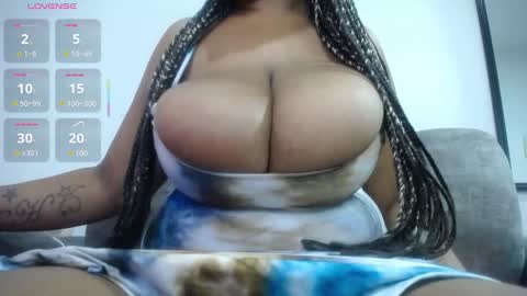 Emilyhines online show from December 15, 2:43 pm