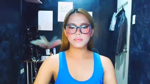 emilyhotasian online show from April 16, 8:59 am