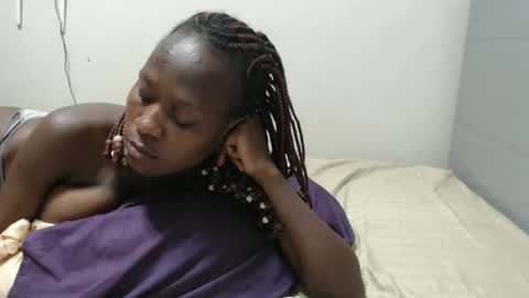 Emilly online show from April 13, 9:53 pm