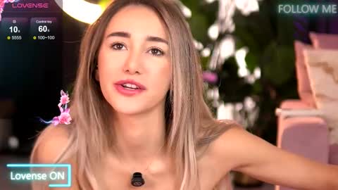 Emily online show from October 1, 5:57 am