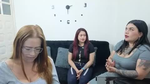 emily  friends online show from June 25, 5:06 pm