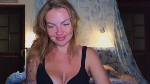 Emily Robbie online show from January 11, 4:56 pm