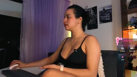 Snapshot of emilyrousex chatting on September 9, 3:55 pm emilyrousex online show from September 9, 3:55 pm