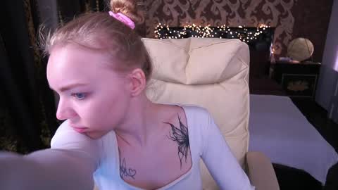  MY NAME IS Emily WELCOME EVERYONE I WILL BE HAPPY TO GIVE YOU WHAT YOU HAVE DREAMED OF FOR SO LONG online show from April 4, 6:22 am