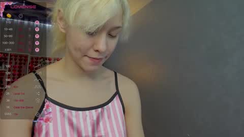 Snapshot of emilytrase chatting on February 16, 1:46 am Betty online show from February 16, 1:46 am