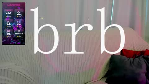 Snapshot of emilytrase chatting on March 2, 5:08 am Betty online show from March 2, 5:08 am