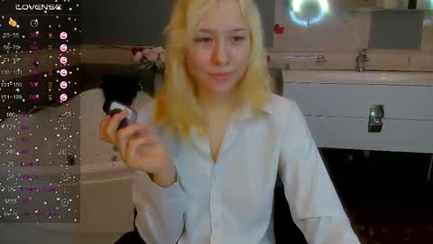 Betty online show from March 21, 1:10 am