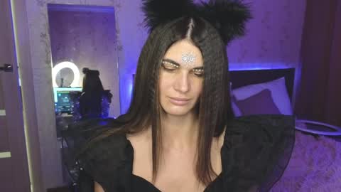 Snapshot of emilytucker chatting on December 10, 4:34 am Emily online show from December 10, 4:34 am