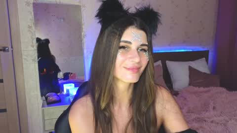 Snapshot of emilytucker chatting on December 20, 4:42 am Emily online show from December 20, 4:42 am