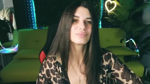 Snapshot of emilytucker chatting on January 24, 2:07 am Emily online show from January 24, 2:07 am