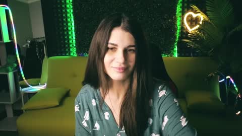 Snapshot of emilytucker chatting on January 30, 1:33 am Emily online show from January 30, 1:33 am