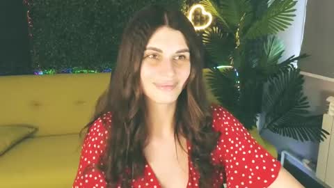 Snapshot of emilytucker chatting on March 6, 10:41 am Emily online show from March 6, 10:41 am