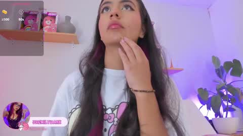 Snapshot of emilyy_bank chatting on September 14, 1:43 pm Emily Bank online show from September 14, 1:43 pm