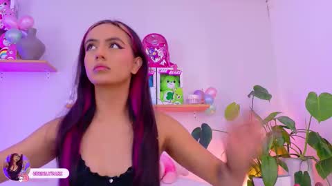 Emily Bank online show from January 9, 7:59 pm