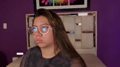 emilyy_cooperr online show from July 4, 12:11 pm