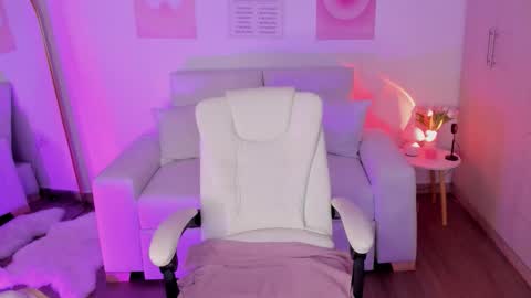 Emily  online show from October 26, 4:18 am