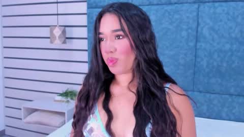 Snapshot of emilyzahar chatting on September 18, 11:34 am Emily online show from September 18, 11:34 am