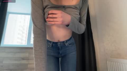 Snapshot of eminemswife chatting on February 1, 8:35 am Nadya online show from February 1, 8:35 am