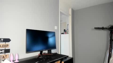 emliyjamesmjb online show from March 12, 1:08 pm