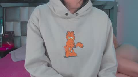 emma__js_ online show from October 1, 12:00 pm