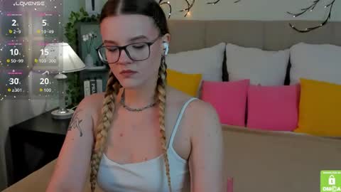 emma__peach online show from July 16, 7:36 am