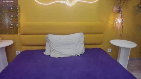 Snapshot of emma_adorablle chatting on January 28, 4:39 am emma_adorablle online show from January 28, 4:39 am