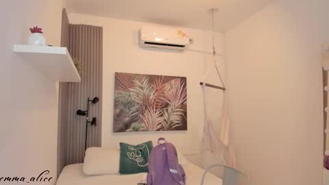 Alice online show from September 12, 12:05 pm