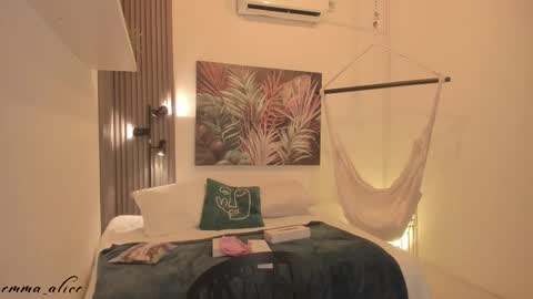 Alice online show from September 26, 12:09 pm