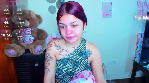emma_boo_ online show from April 5, 2:47 pm
