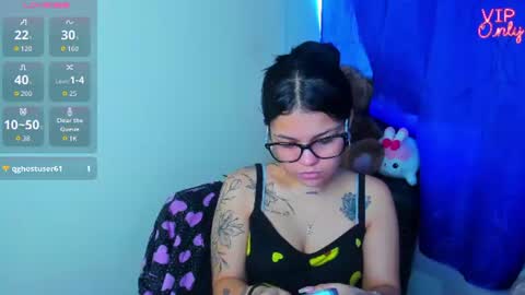 emma_boo_ online show from July 16, 3:07 pm