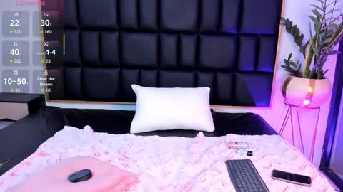 Emma online show from March 11, 2:17 am