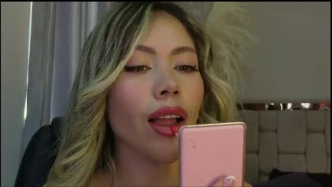 emma coronel online show from March 15, 9:21 pm