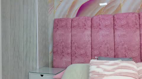 Emma online show from April 12, 3:33 am