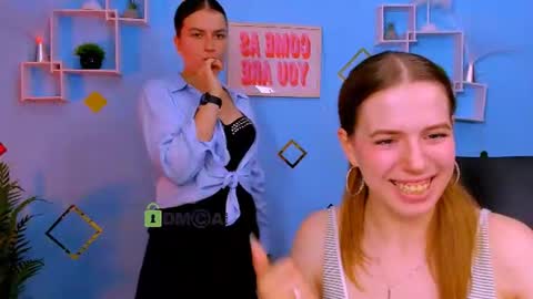 emma_dark_ online show from July 4, 8:20 am