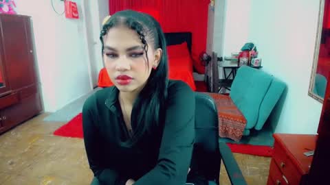 emma online show from April 7, 5:46 pm