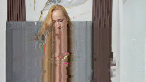 emma_harris01 online show from April 15, 6:59 pm