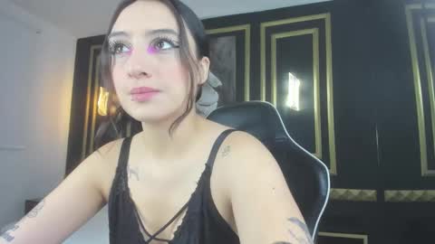 E M M A online show from February 17, 1:35 am