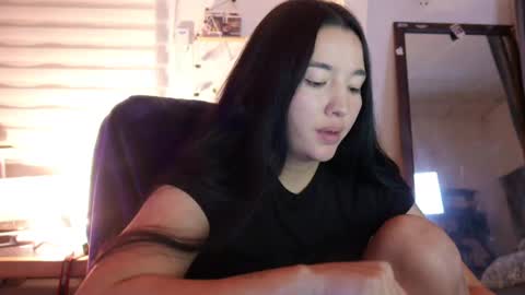 Snapshot of emma_johnson_ chatting on December 24, 3:27 am emma_johnson_ online show from December 24, 3:27 am