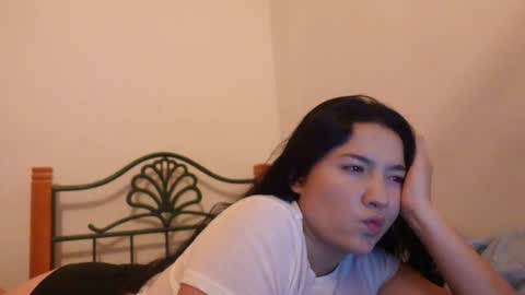Snapshot of emma_johnson_ chatting on October 10, 3:49 am emma_johnson_ online show from October 10, 3:49 am