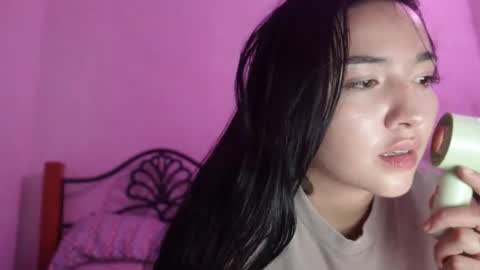 emma_johnson_ online show from January 9, 2:58 am