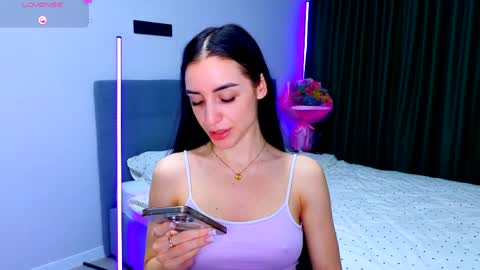 Emma online show from March 28, 10:04 am