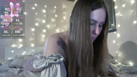 emma_just online show from March 25, 7:58 am