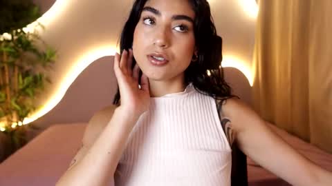 Emma online show from March 16, 8:24 pm