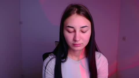 Emma online show from December 13, 7:04 am