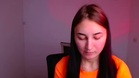 Emma online show from December 14, 10:24 am